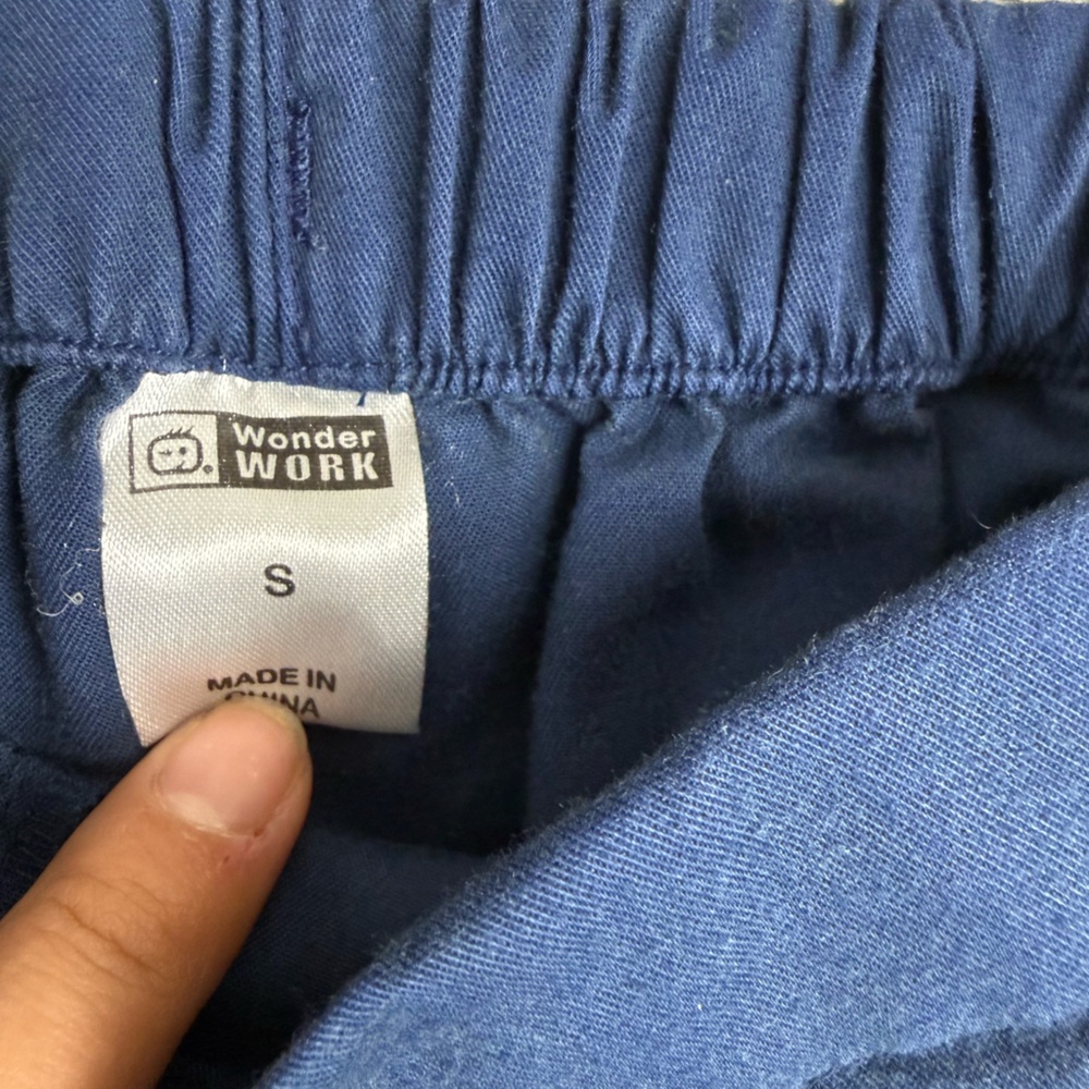 Navy Women's Scrub Set - Picture 5 of 6